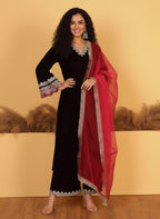 Elegant Designer Black Chiffon Silk Kurta Set With Lace Sleeves & Pink Organza Dupatta.