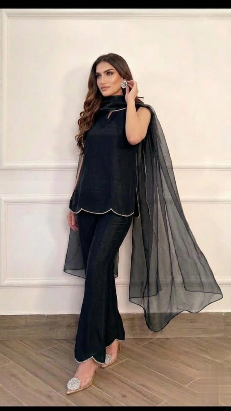 Elegant Two Piece Outfit With Matching Dupatta
