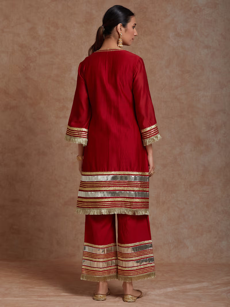 Elegant Red Chanderi Kurta – Traditional Straight-Cut Suit With Gold Gota Work, Lace Border, Flared Sleeves & Lined Finish