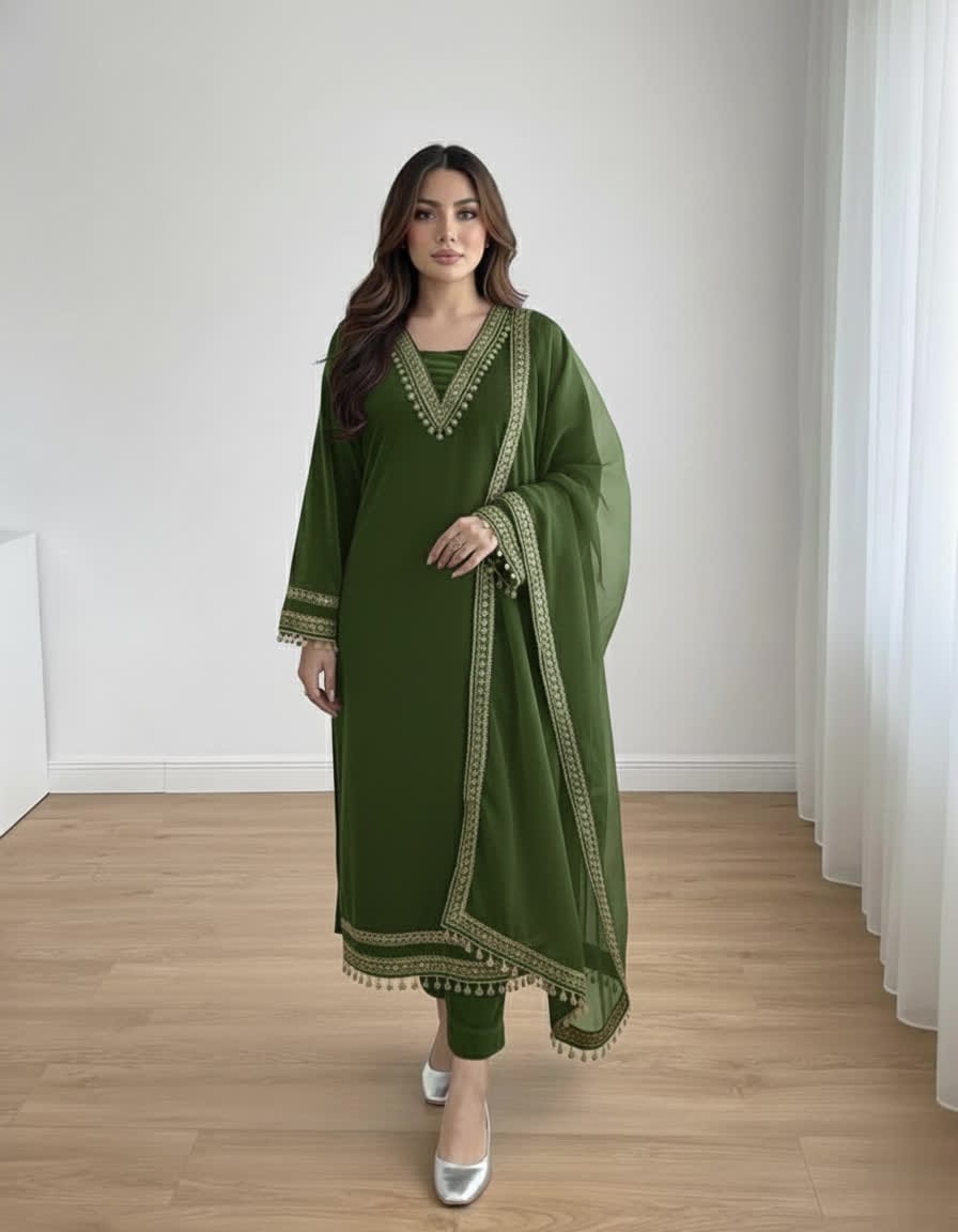 Elegant Women’s 3 Piece Velvet Dress With Lace Work & Chiffon Dupatta Lace Embellishment Sophisticated Ethnic Wear- Festive Edition