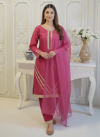Elegant Pink Straight Salwar Kameez Set With Golden Lace & Chiffon Dupatta – Elegant Festive Ethnic Wear For Women.