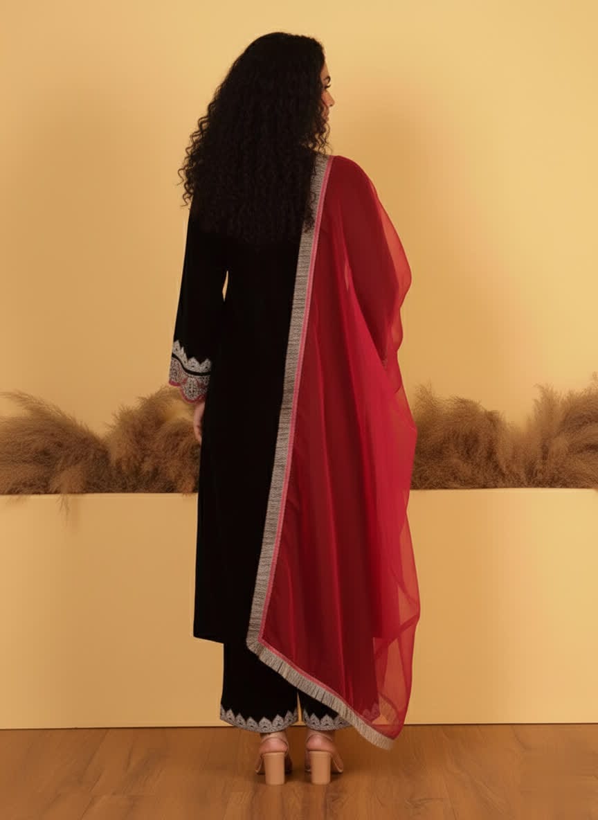 Elegant Designer Black Chiffon Silk Kurta Set With Lace Sleeves & Pink Organza Dupatta.