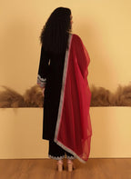 Elegant Designer Black Chiffon Silk Kurta Set With Lace Sleeves & Pink Organza Dupatta.