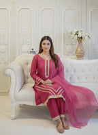 Elegant Pink Straight Salwar Kameez Set With Golden Lace & Chiffon Dupatta – Elegant Festive Ethnic Wear For Women.