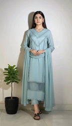 Cotton Lace Kurta Set For Women – 3 Piece Ethnic Suit With Chiffon Dupatta. |