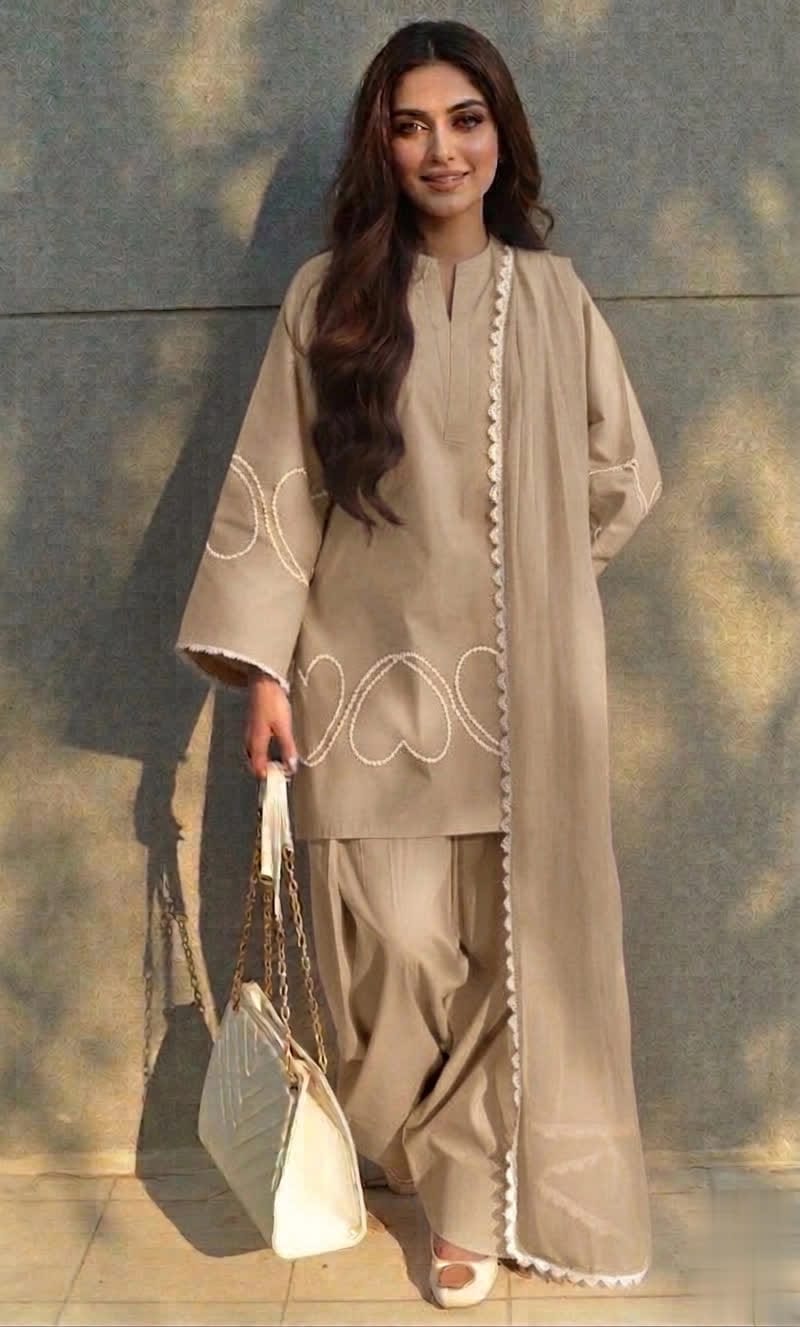 Heart Bloom Cotton Silk Short Kurta With Farshi Shalwar & Chiffon Dupatta.