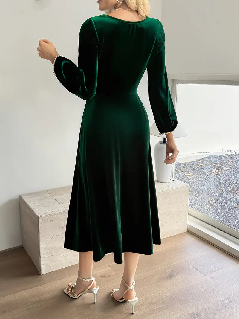 Women’s Elegant Green Gown – Full-Length A-Line Dress with Puffed Sleeves, Structured Bodice & Train Hem