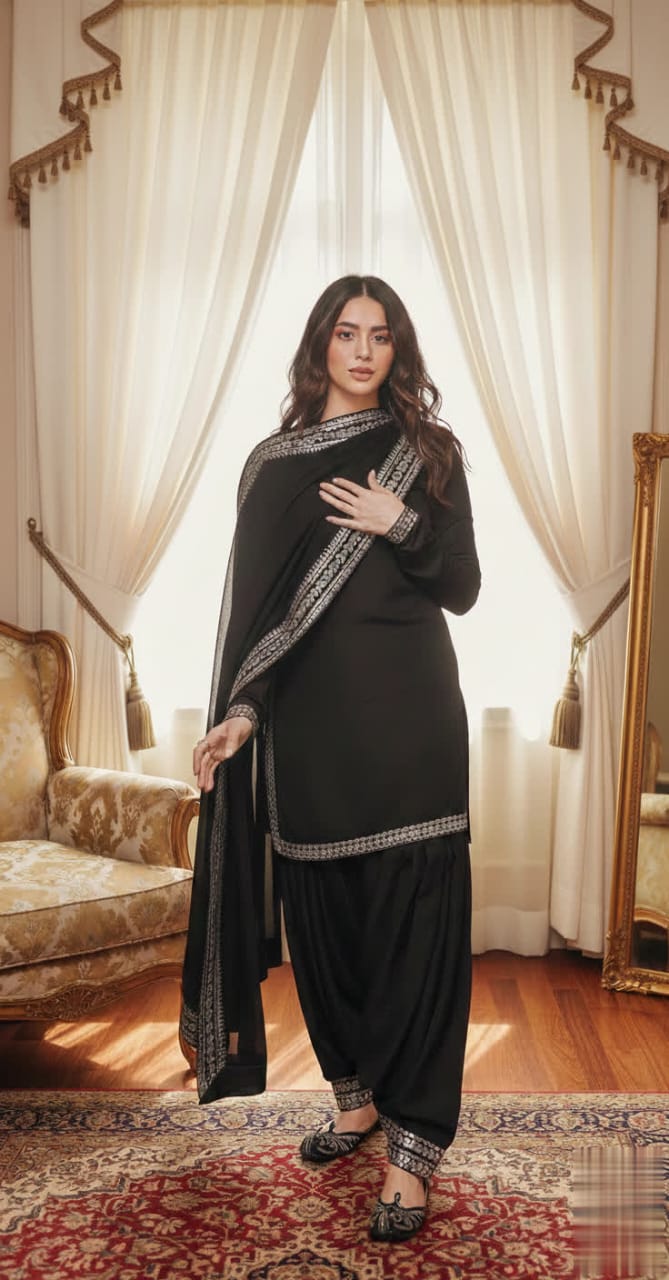 Elegant Silk Short Shirt Patiala Salwar Kamee With Gota Lace Dupatta.