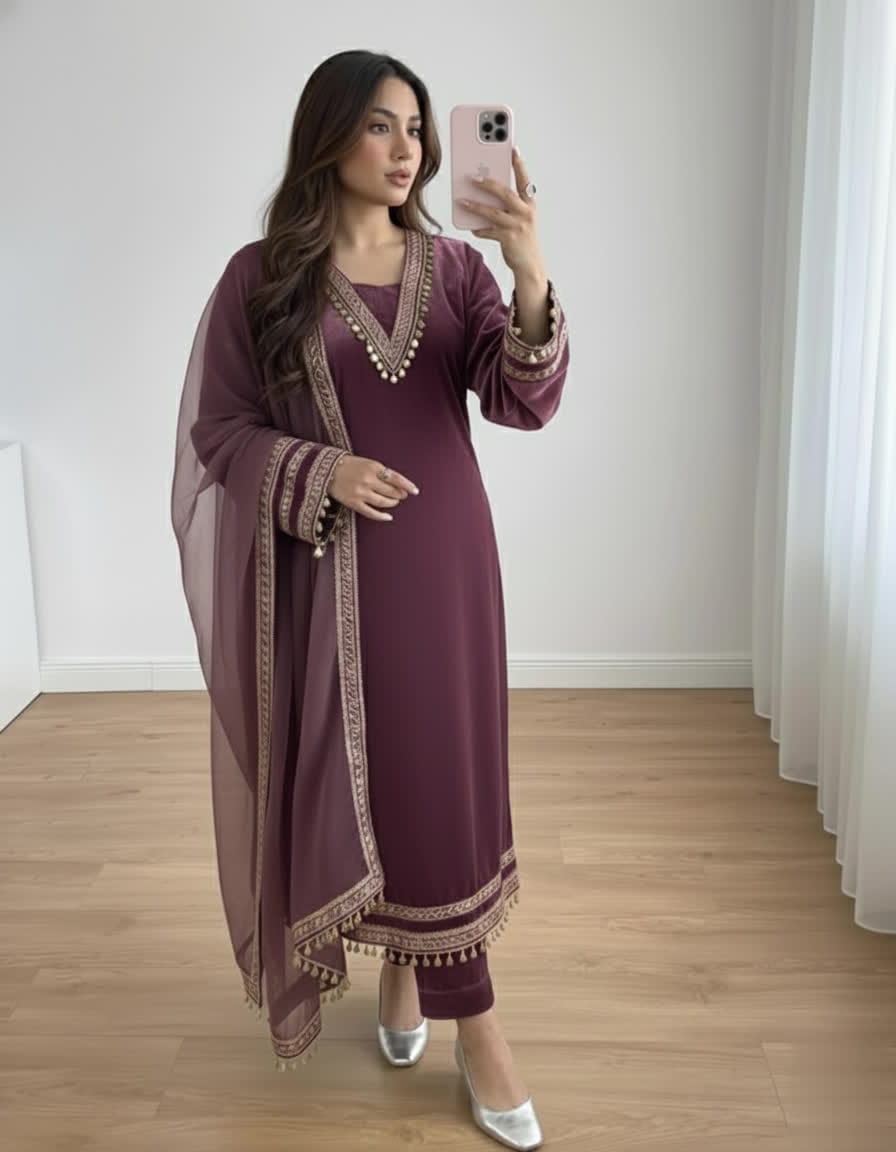 Elegant Women’s 3 Piece Velvet Dress With Lace Work & Chiffon Dupatta Lace Embellishment Sophisticated Ethnic Wear- Festive Edition