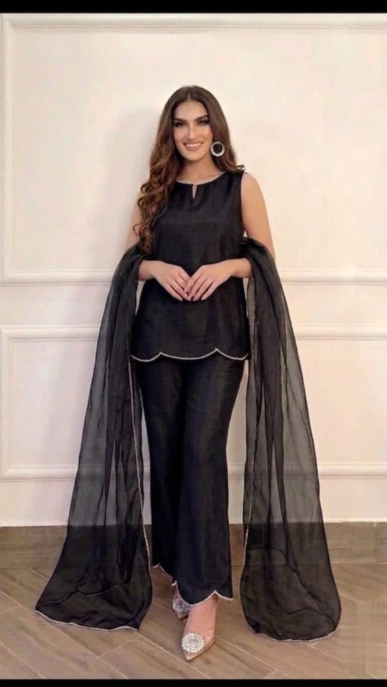 Elegant Two Piece Outfit With Matching Dupatta