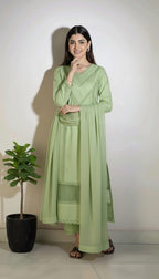 Cotton Lace Kurta Set For Women – 3 Piece Ethnic Suit With Chiffon Dupatta. |