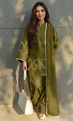 Heart Bloom Cotton Silk Short Kurta With Farshi Shalwar & Chiffon Dupatta.