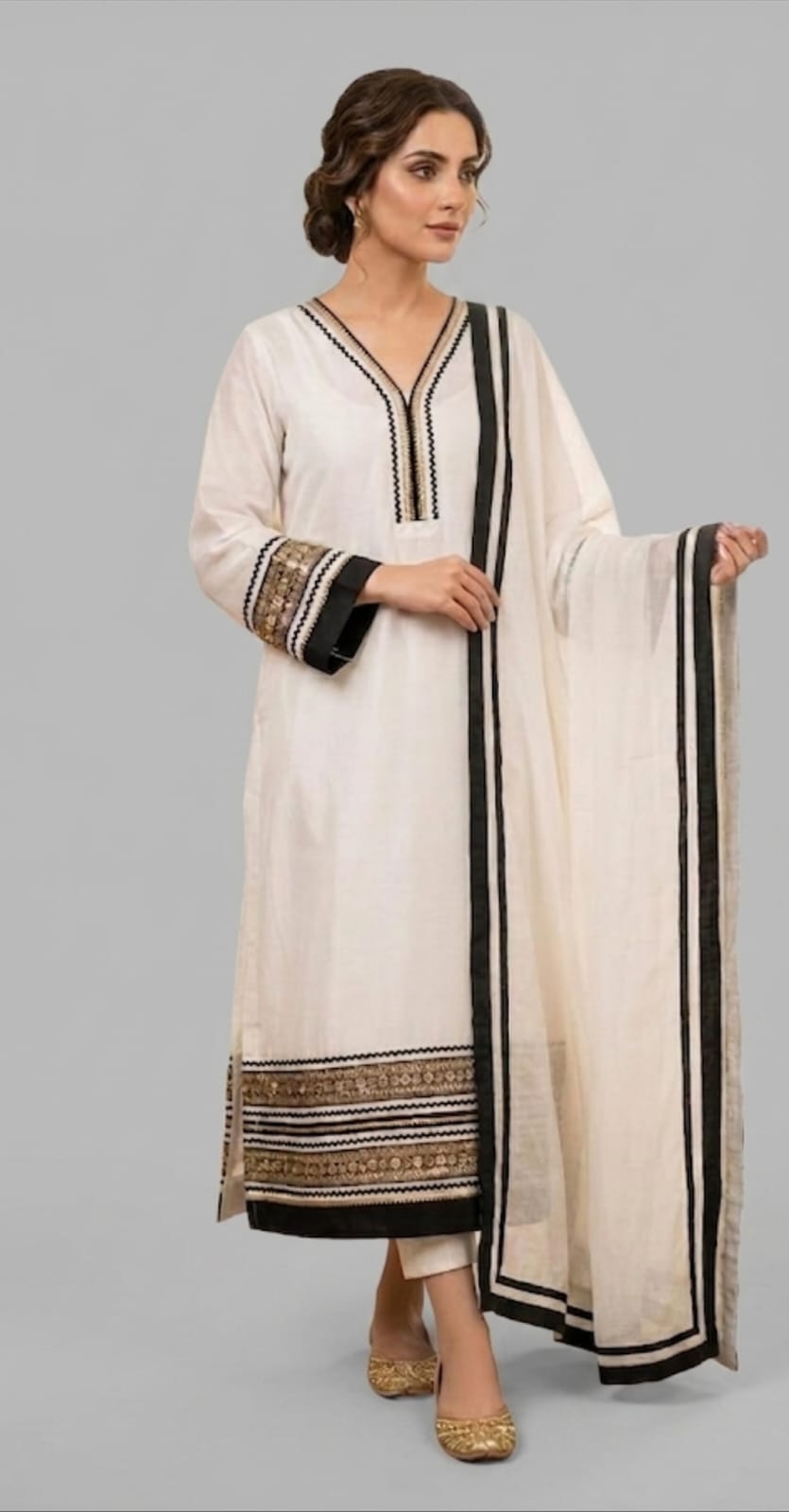 Elegant Ivory & Black Ethnic Wear Traditional Suit